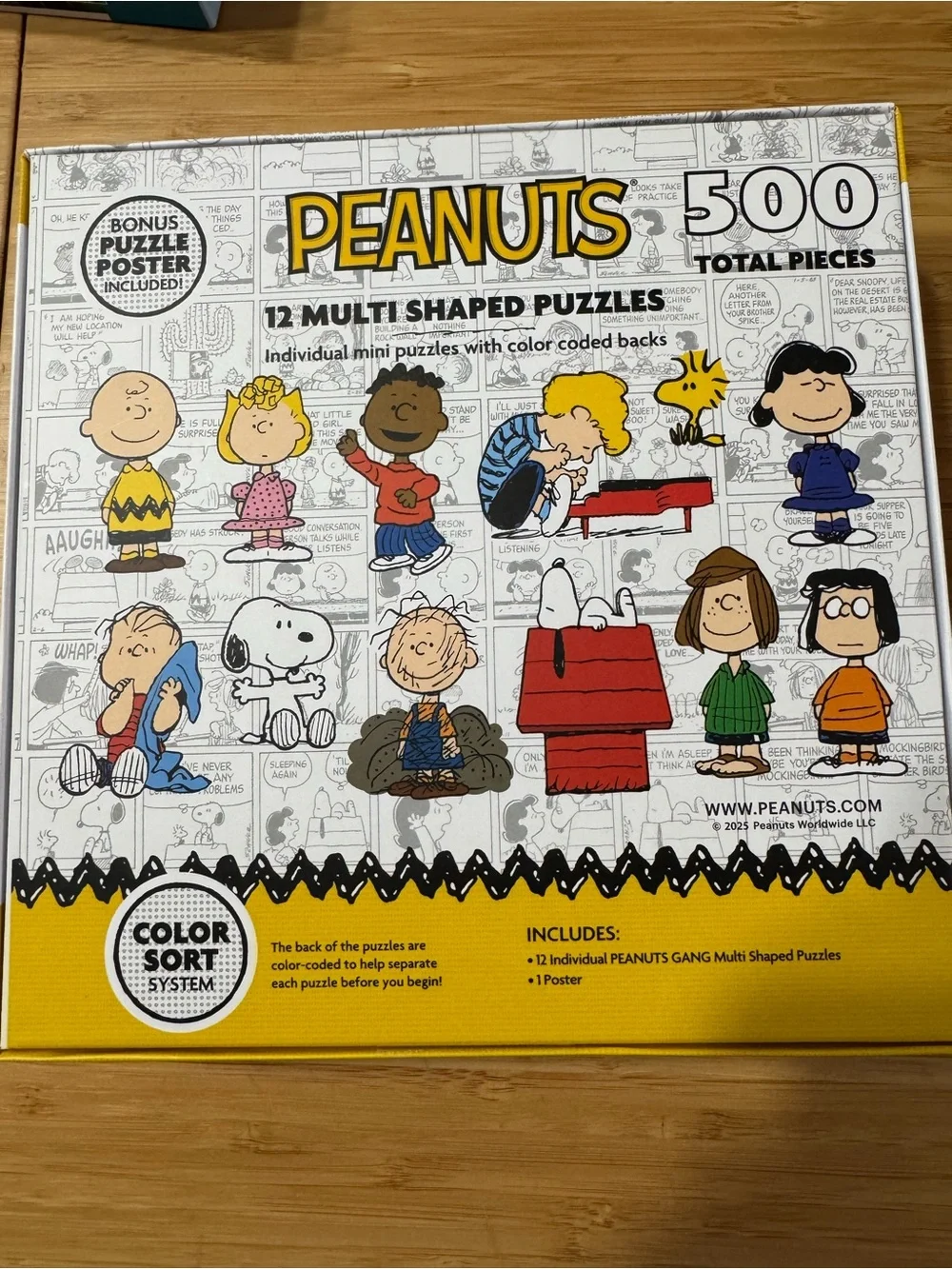 Peanuts Multi-Shaped 500-Piece Puzzle  new with bonus puzzle poster collector